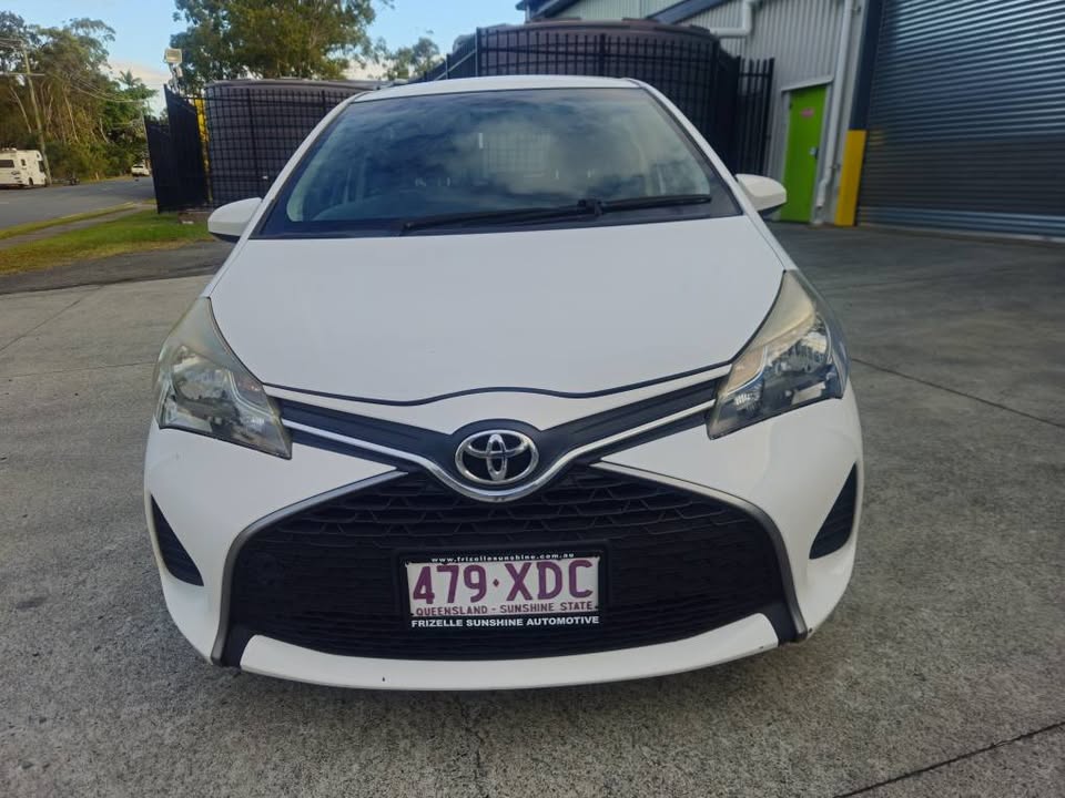 2015 Toyota yaris 5 door automatic hatch 3.jpg
